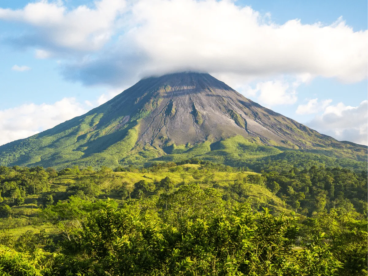 Connecting with Nature: Exploring La Fortuna’s Biodiverse Landscapes
